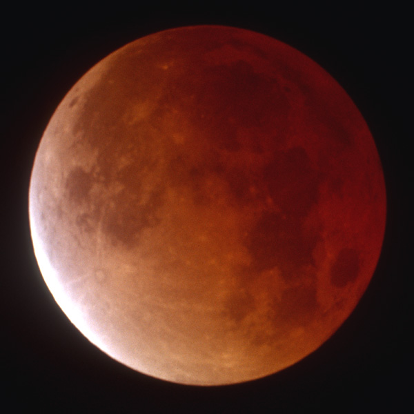 8 Nov 2003 Lunar Eclipse